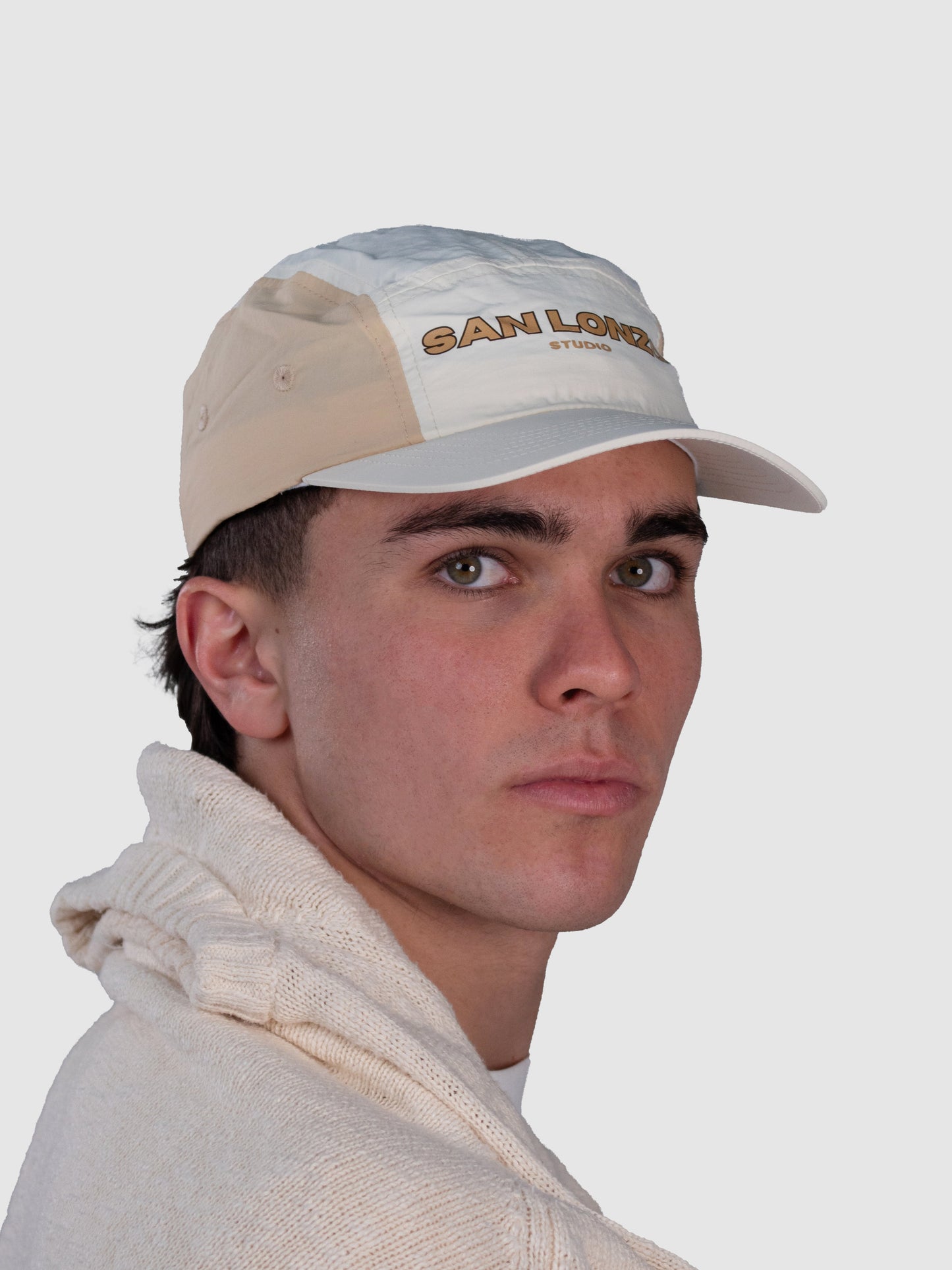 Two Toned Athletic Crema