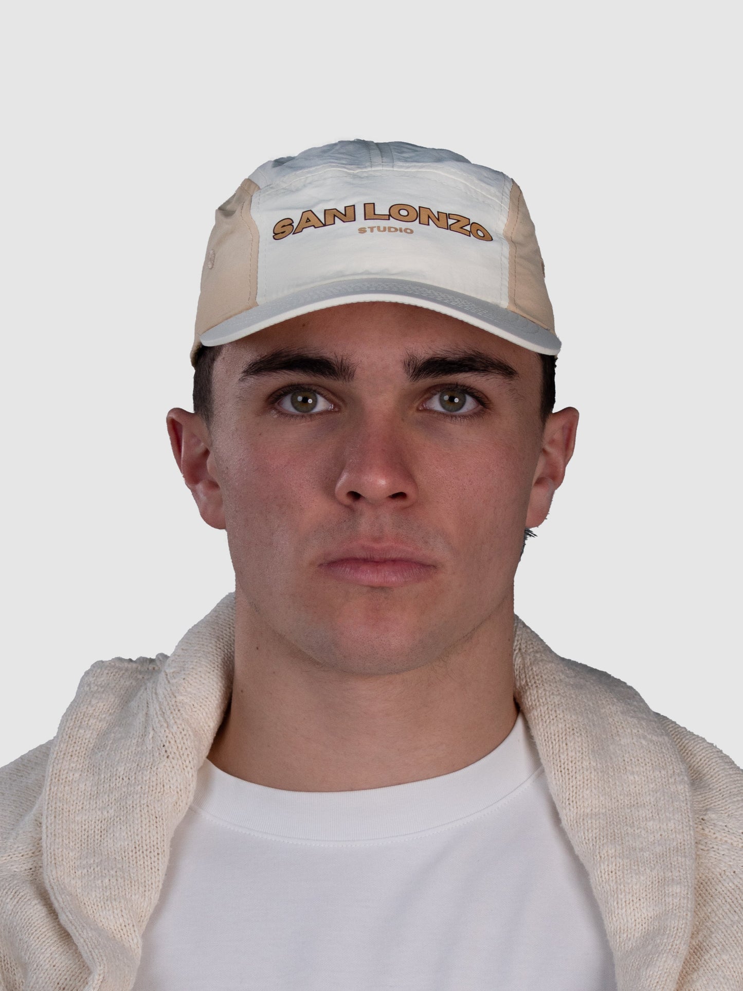 Two Toned Athletic Crema